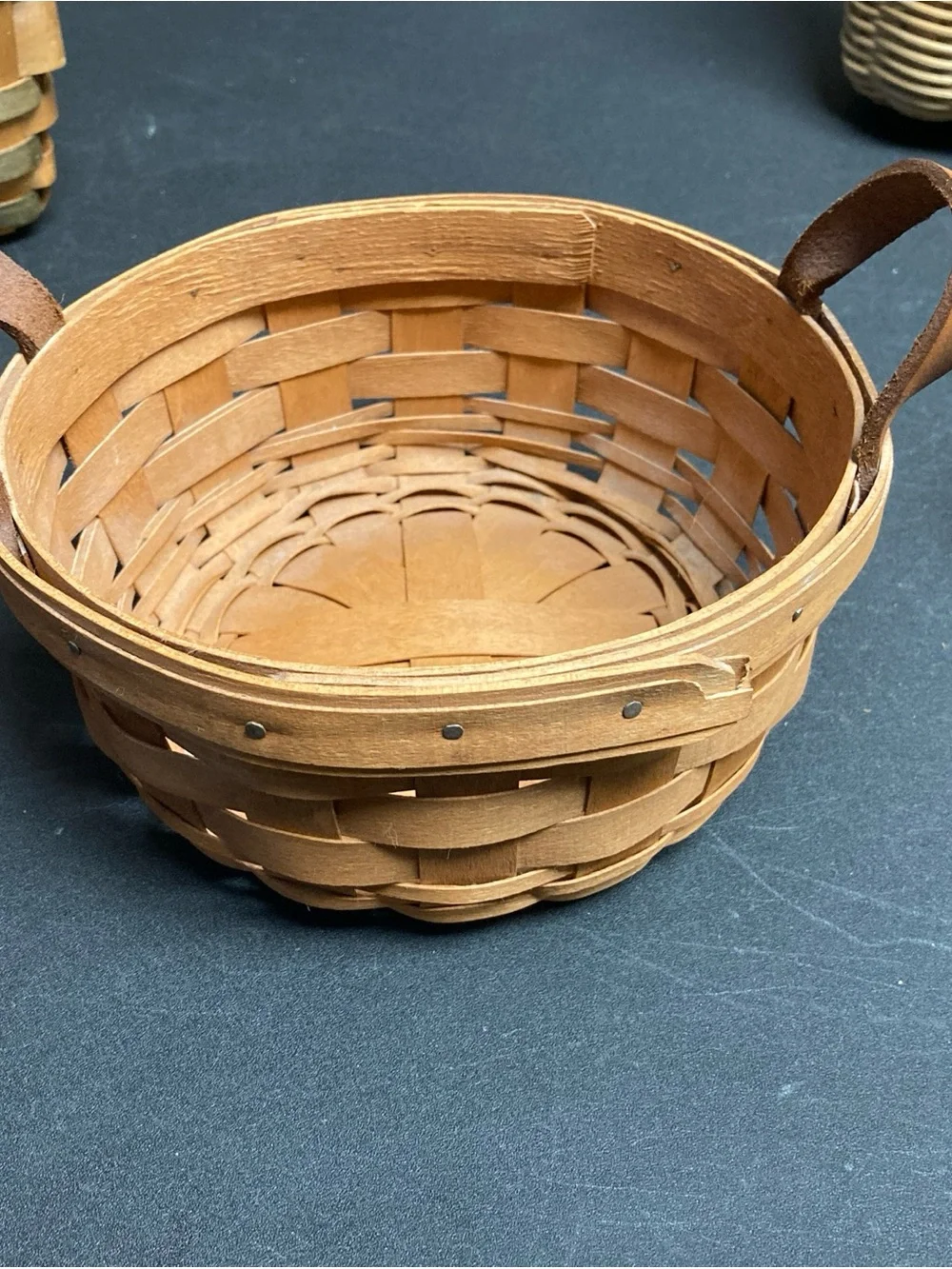 Bundle of six decorative baskets, Longaberger country woven candle